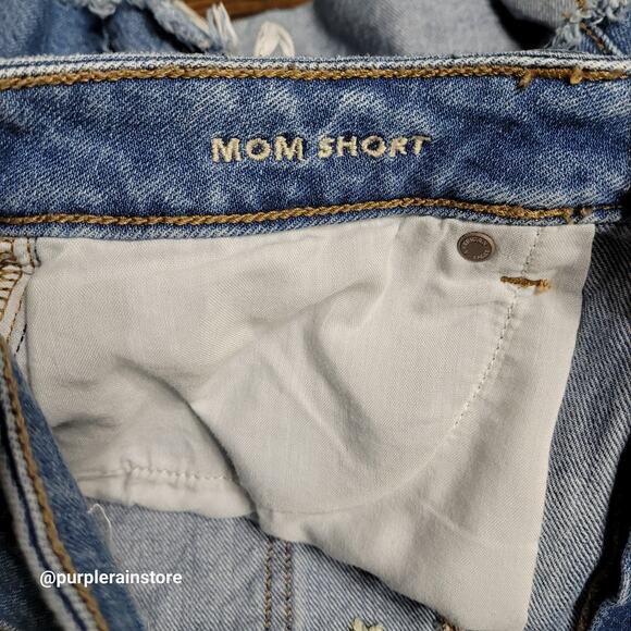 American Eagle Mom Shorts Size 10 Floral Embroidered Medium Wash Denim - Picture 3 of 11